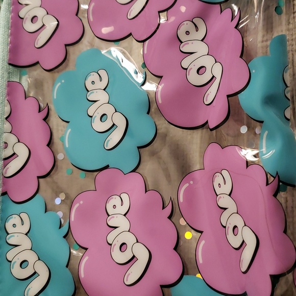 2 pc Bundle  Betsey Johnson Earrings & small makeup bag* - Picture 13 of 13